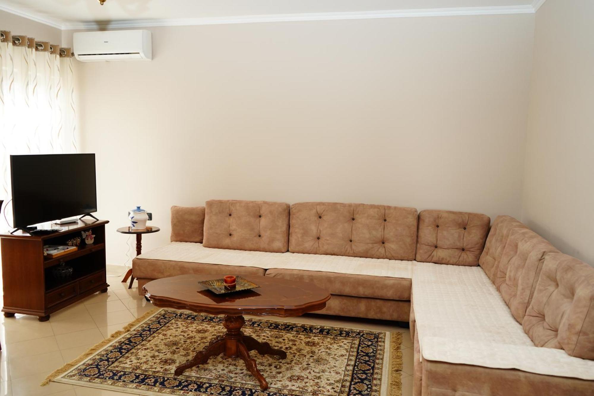 Ferienwohnung New Bazaar Bliss Tirana Exterior foto